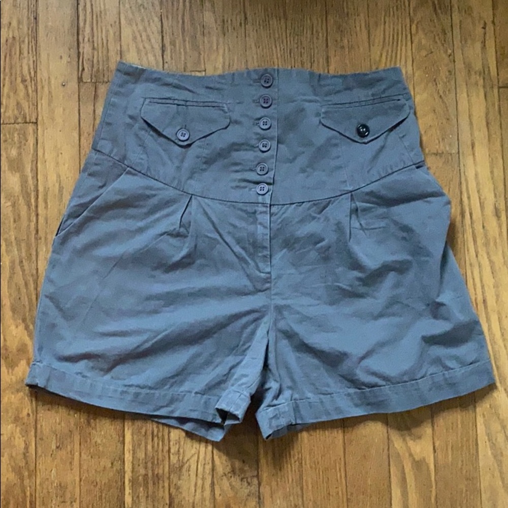 High Waisted Gray Shorts